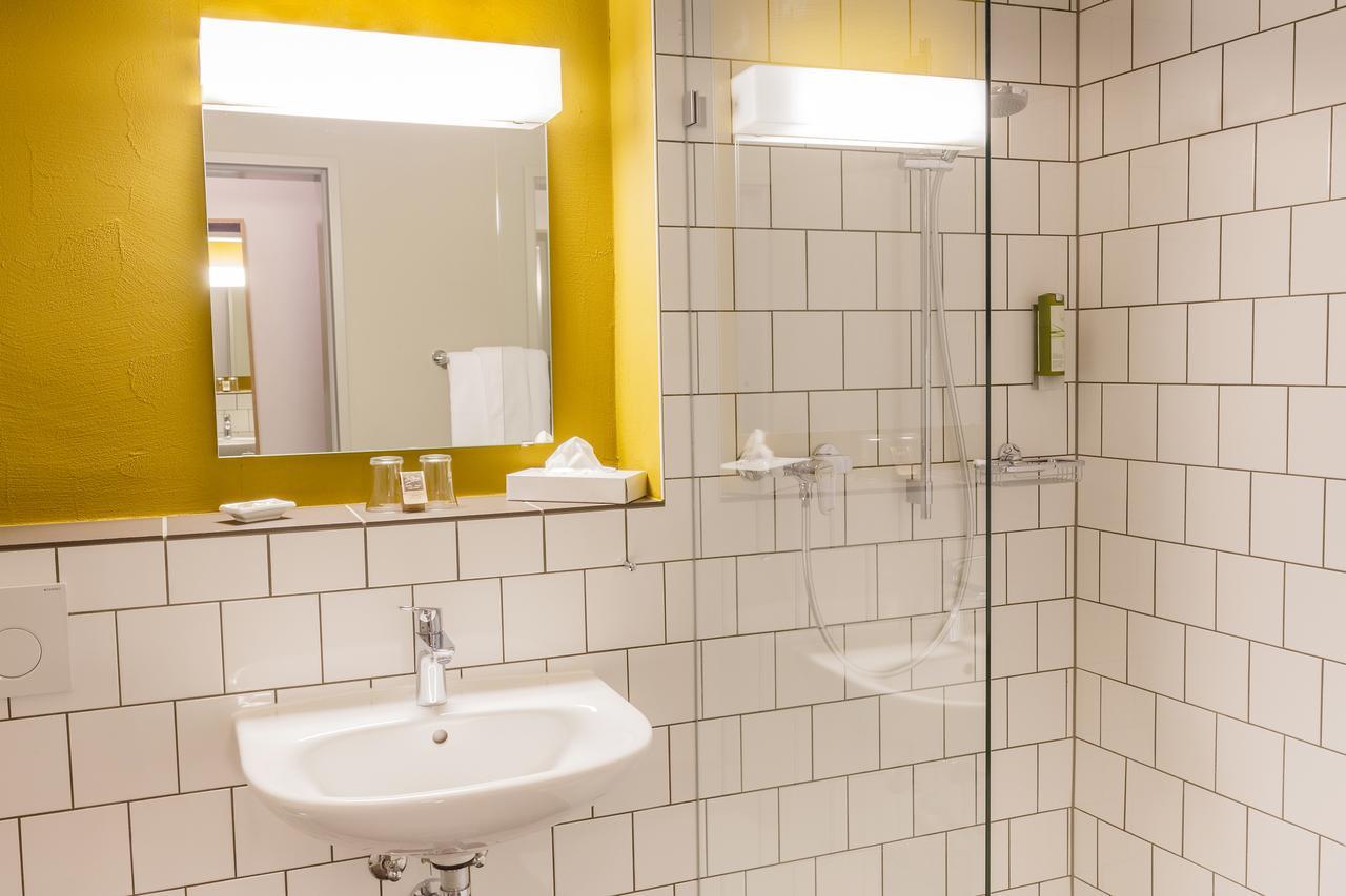 Hotel Zwiback Dubendorf Bagian luar foto